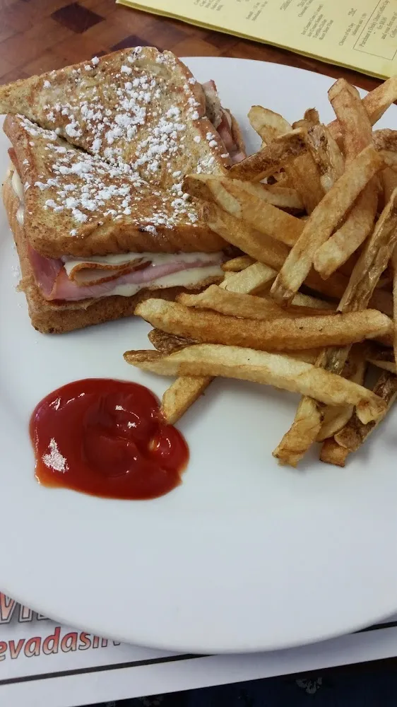 Monte Cristo with Fries
